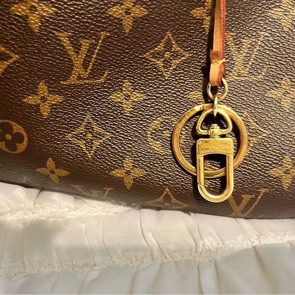 SOLD on FB - Picture 2 of 2